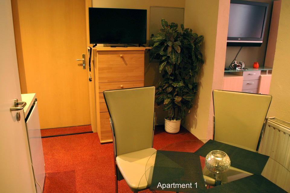 Monteur - Budget Apartments 프라이탈 외부 사진